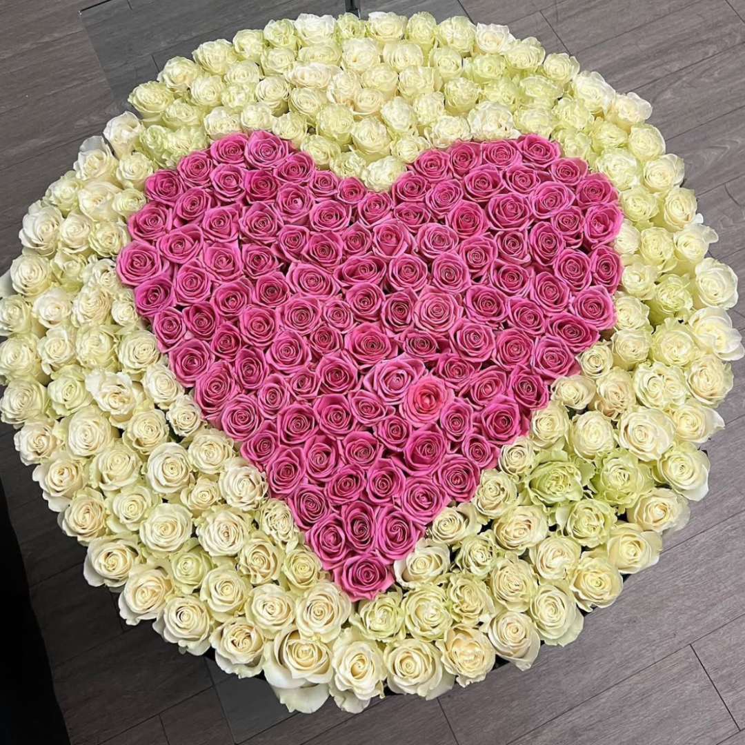 Giant Heart of Roses – Pink & Ivory Luxury Arrangement