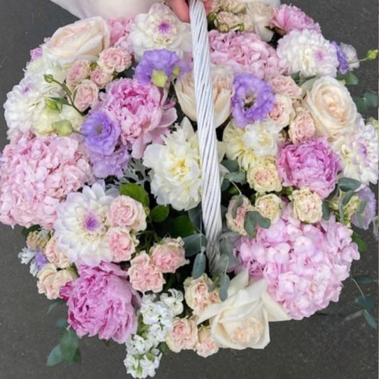 Pastel Garden Basket – Peonies, Lisianthus & Roses